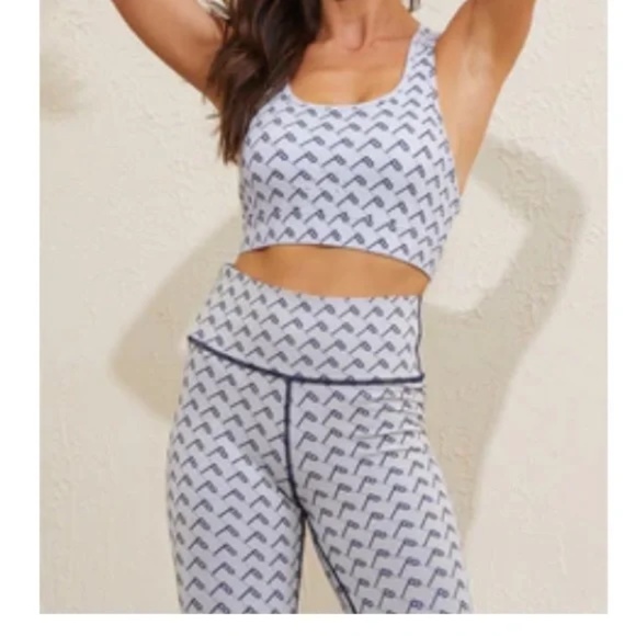 PollyPark SET of 2: Top & high waist reversible shorts in Naval Printed Small - Picture 3 of 15